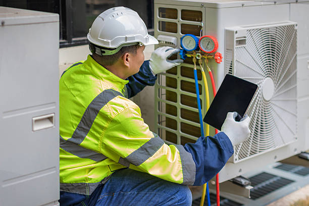 Professional Ac Installation technician working in Pelham, NY